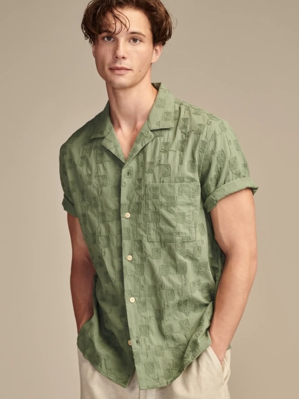 Lucky Brand Embroidered Spiral Pattern Short Sleeve Button Down Shirt Small S